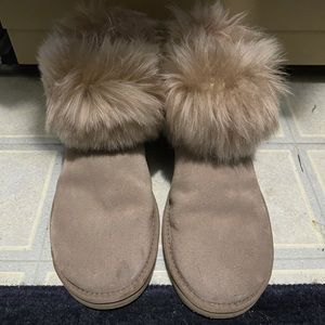 Limited edition Exclusive Fluff top Ugg minis